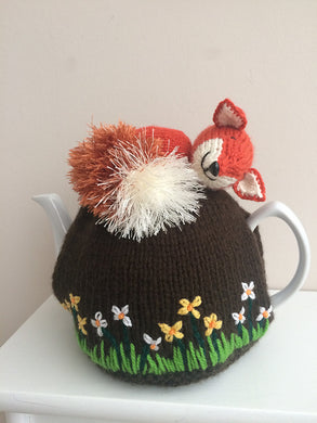 Sleeping Fox in the flower meadow - Knitted Tea Cosy Kit
