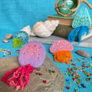 The Crafty Kit Company - Jellyfish Brooches Needle Felting Kit