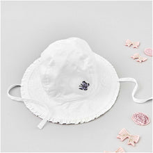 Load image into Gallery viewer, Rico Stick &amp; Stitch Embroidery Kit - Butterflies - 21 pieces