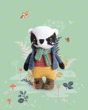 Load image into Gallery viewer, Peter Rabbit Crochet Toys
