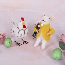 Load image into Gallery viewer, Needle Felting Kit - Chicken