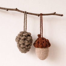 Load image into Gallery viewer, Crochet Kit - Amigarumi Pinecone and Acorn - NEW