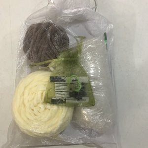 George The Giraffe Crochet Kit
