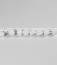 Load image into Gallery viewer, 2cm Pom Pom Trim