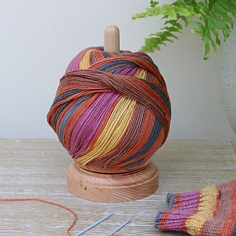 Spinning Yarn and Thread Holder