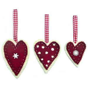 Gillian Gladrag Extraordinarily Merry - Felt Hearts Kit - Now 30% off