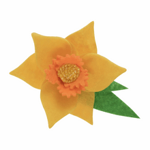 Load image into Gallery viewer, Daffodil Brooch Sewing Kit