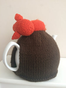 Sleeping Fox in the flower meadow - Knitted Tea Cosy Kit