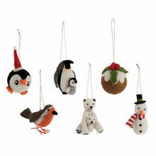 Load image into Gallery viewer, Needle Felting Kit - Robin