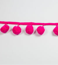 Load image into Gallery viewer, 4cm Pom Pom Trim