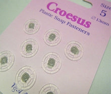 Load image into Gallery viewer, Snap Fasteners - Clear plastic