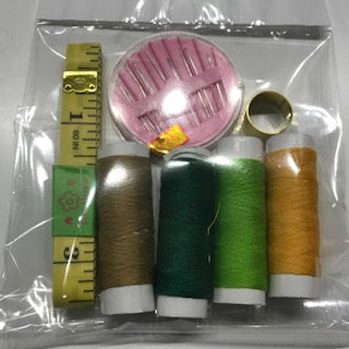 Essentials Sewing Kit - 7 Piece
